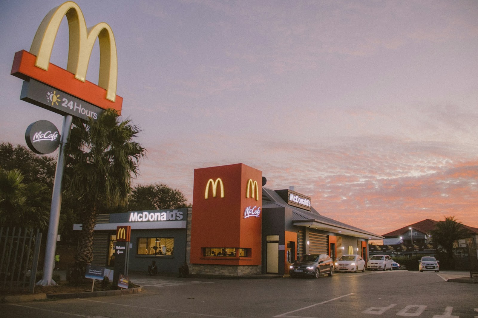 After-Dinner Dinner: la nuova campagna marketing di Mc Donald's per chi esce affamato dai ristoranti stellati