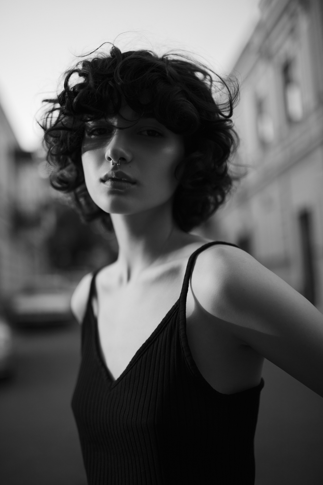the apartment hair + consulting | coiffeur in luzern | roberto colori hairstyling | curly hair styling inspiration