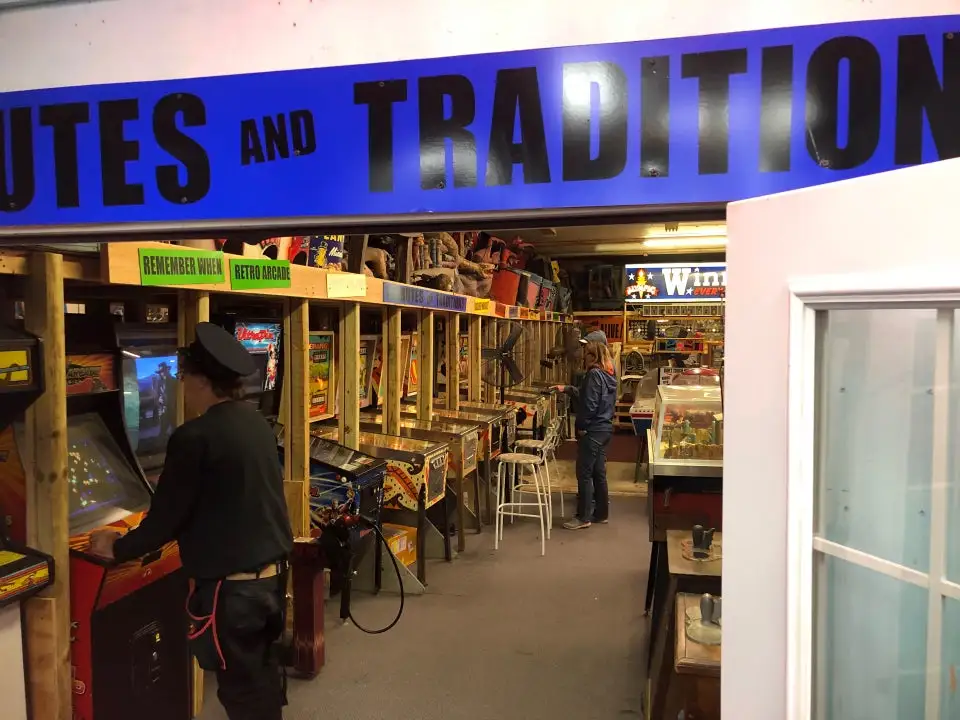 Retro Arcade & Fascination Wildwood, NJ