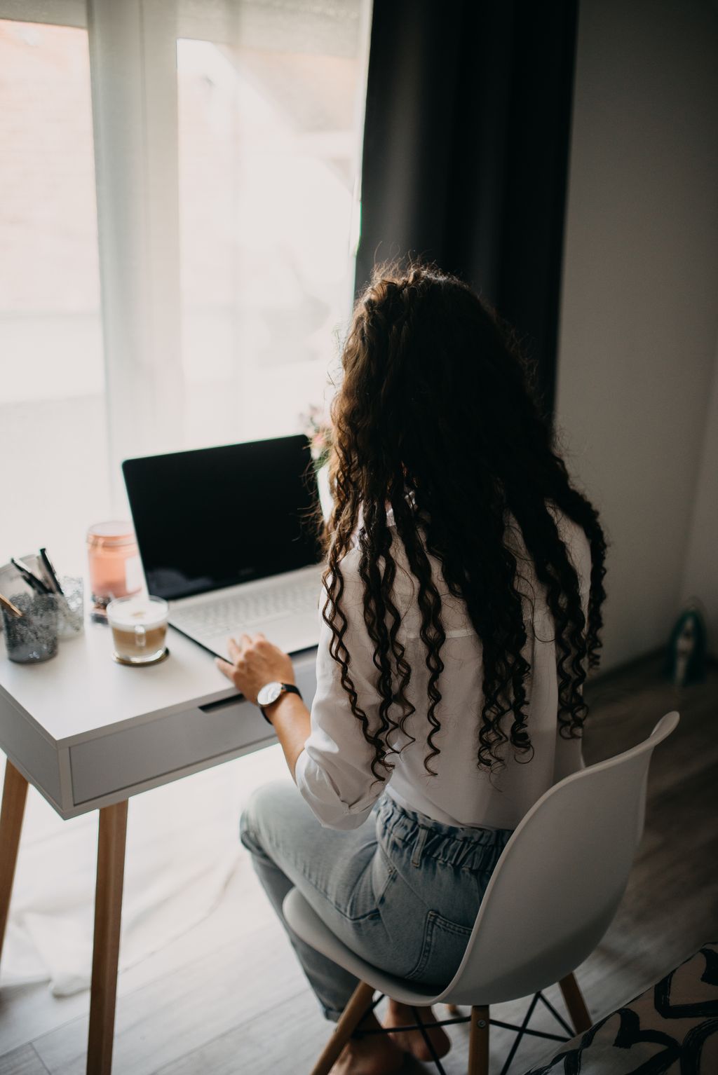 Efficiently Manage Office Queries with our Email Solution