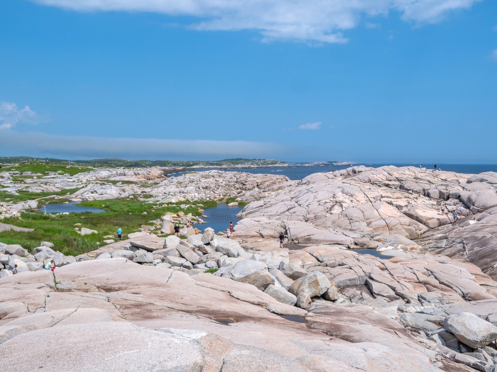 Lighthouse to Lobster Rolls Exploring Peggy's Cove in 2024