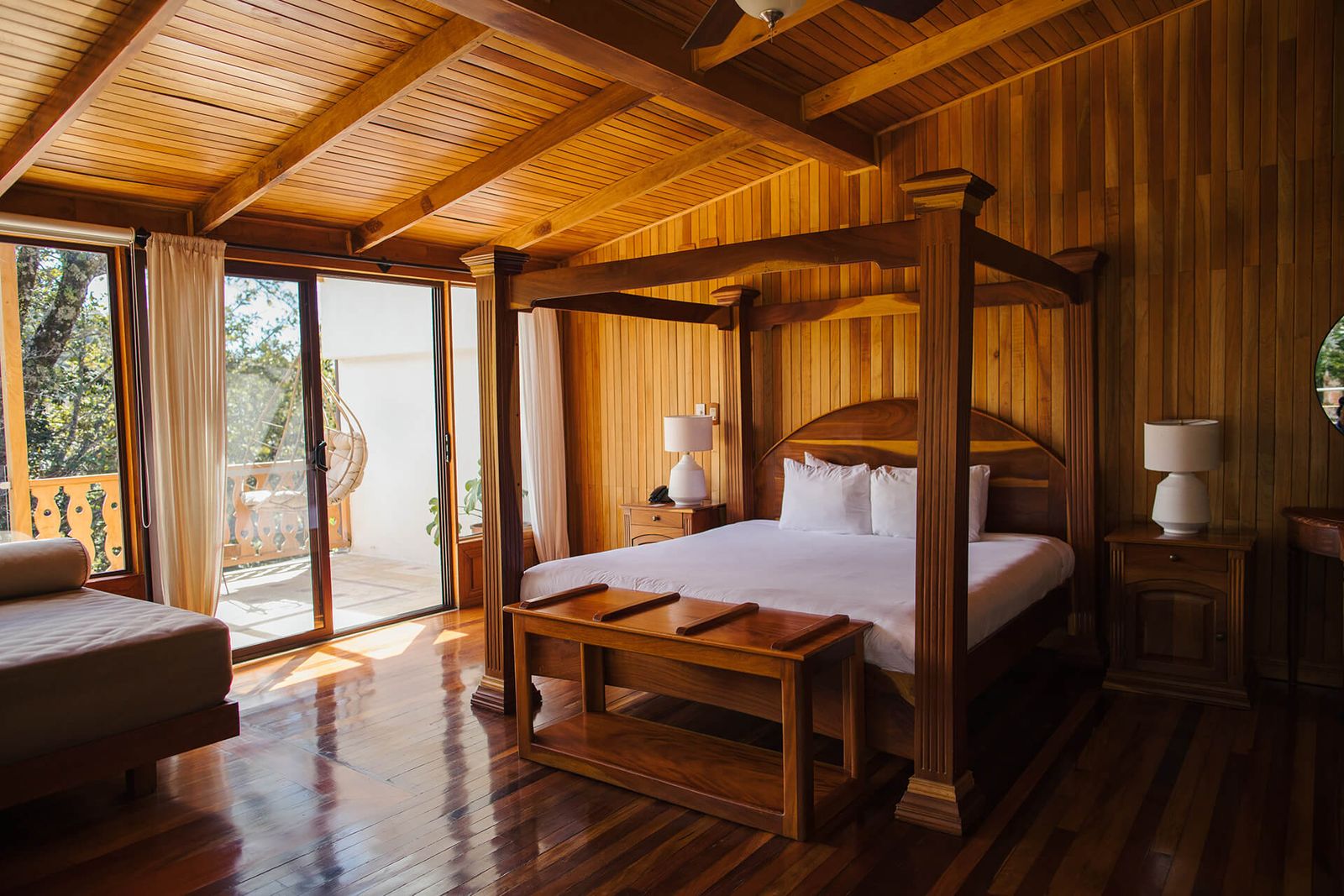 Hotel Belmar | Rooms: Canopy Room