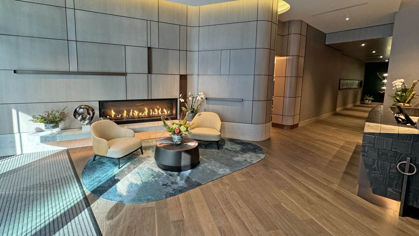 Stunning Luxury Penthouse With Private Outdoor Fireplace image