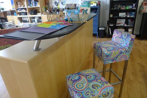 Barhocker neu bezogen, Digitaldruck, neuer Bezug für Firmenveranstaltungen