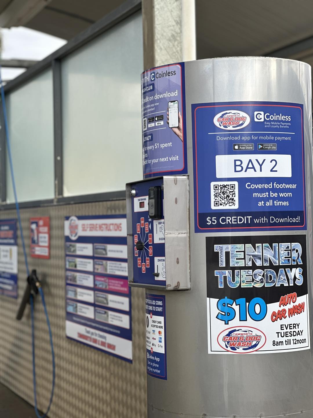 Give your car that ultimate shine with our selfserve car wash bays