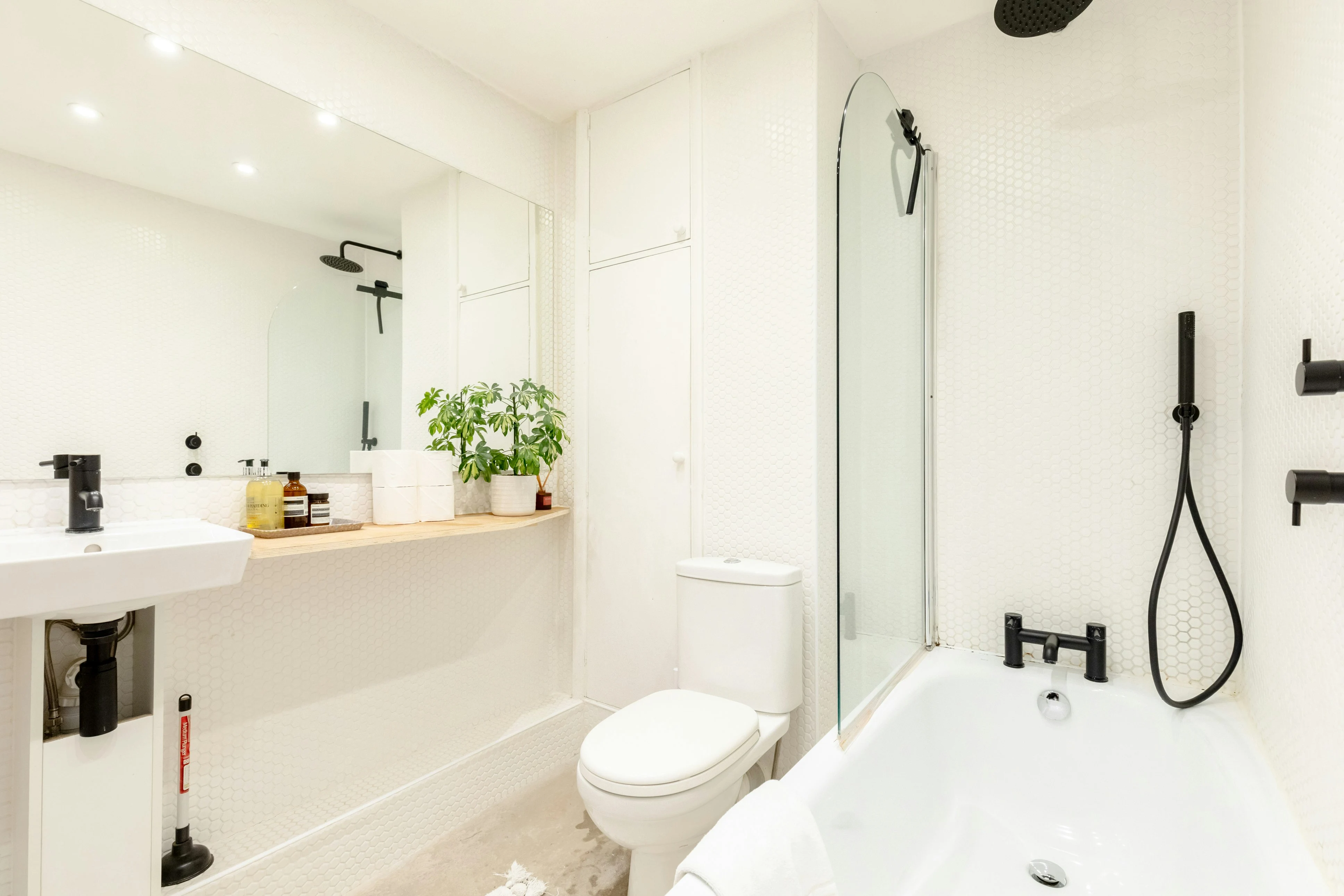 London Airbnb Management: Strategies for Success in the Sharing Economy