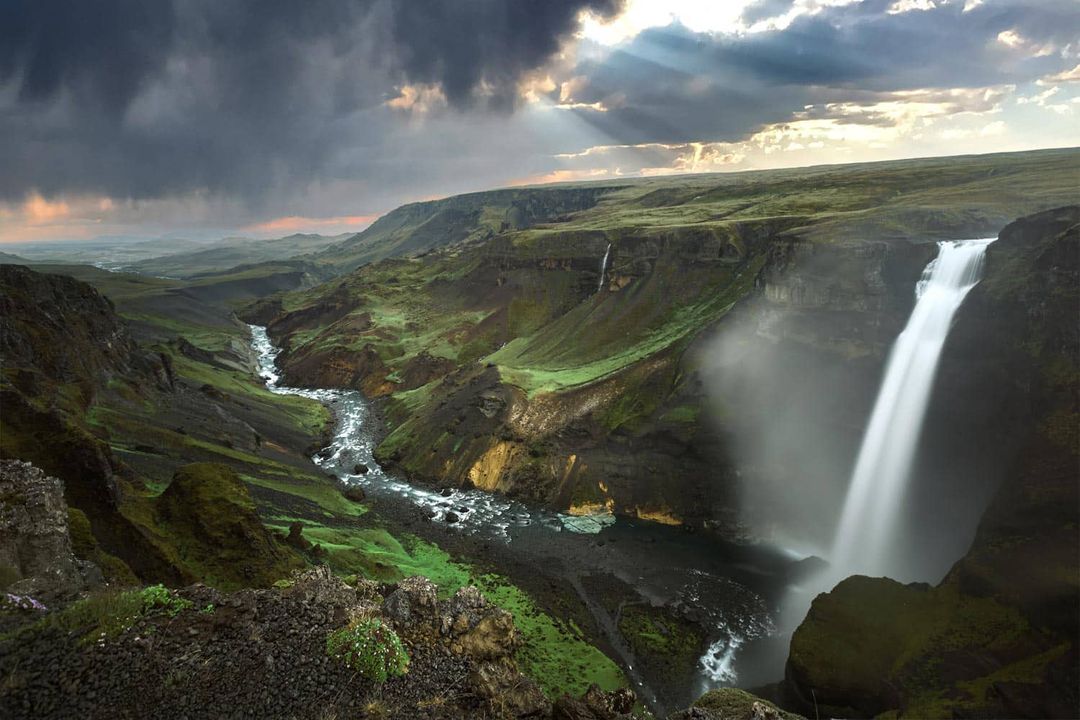 The Unwritten Rules: Understanding Icelandic Etiquette