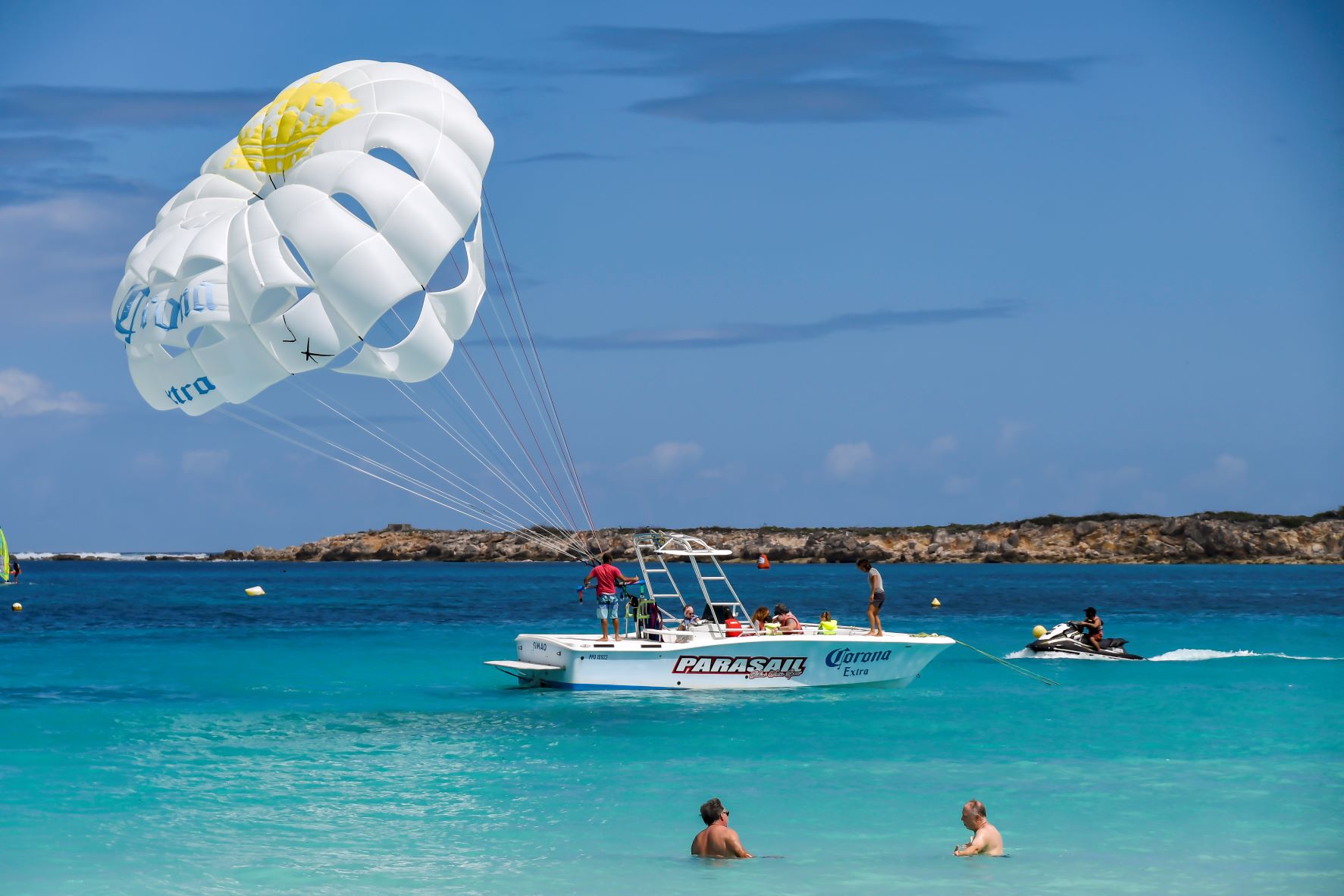 Parasailing La Playa Orient Bay Hotel Saint-martin