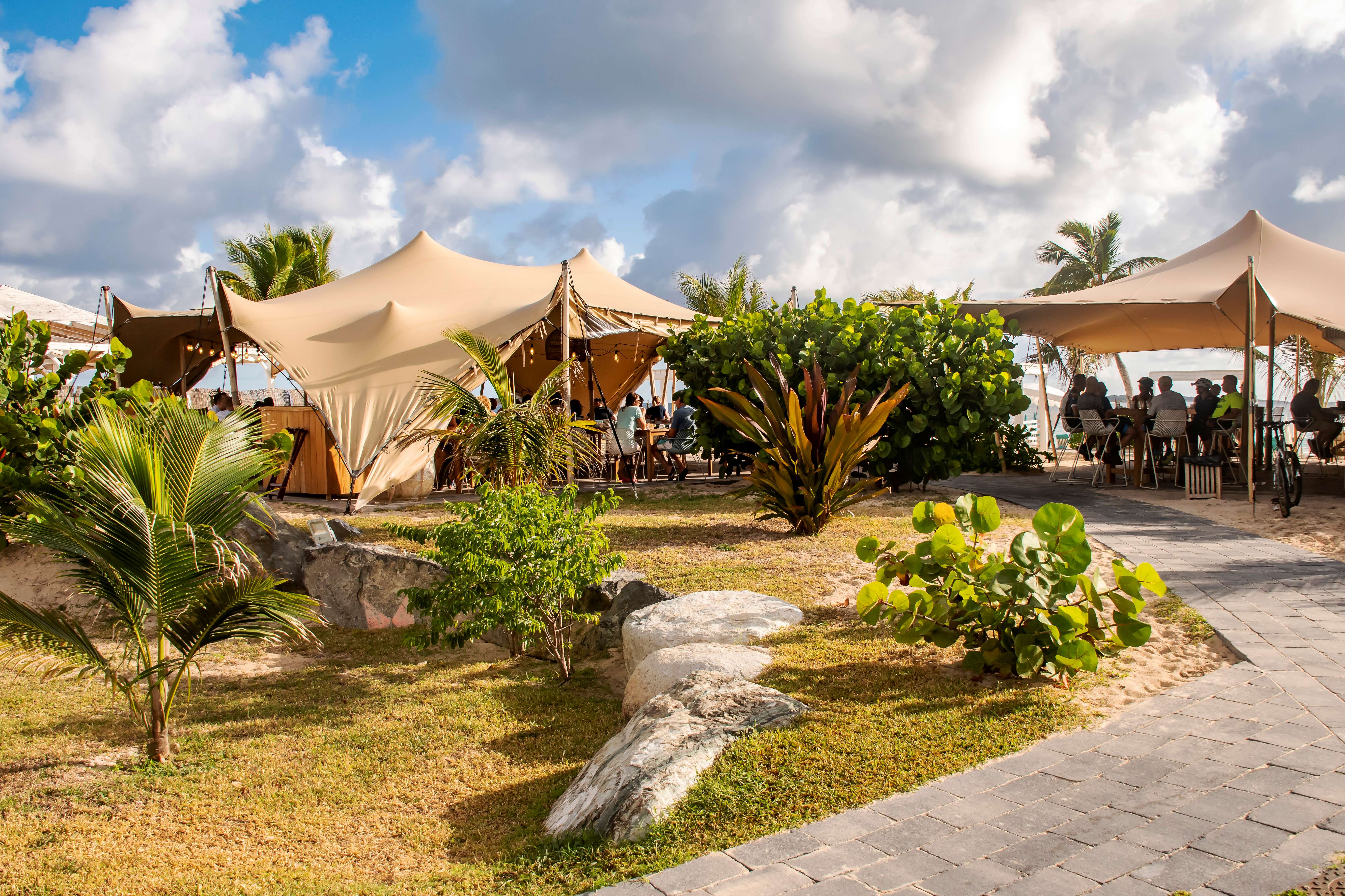 Bedouin tent hotel La Playa Orient Bay