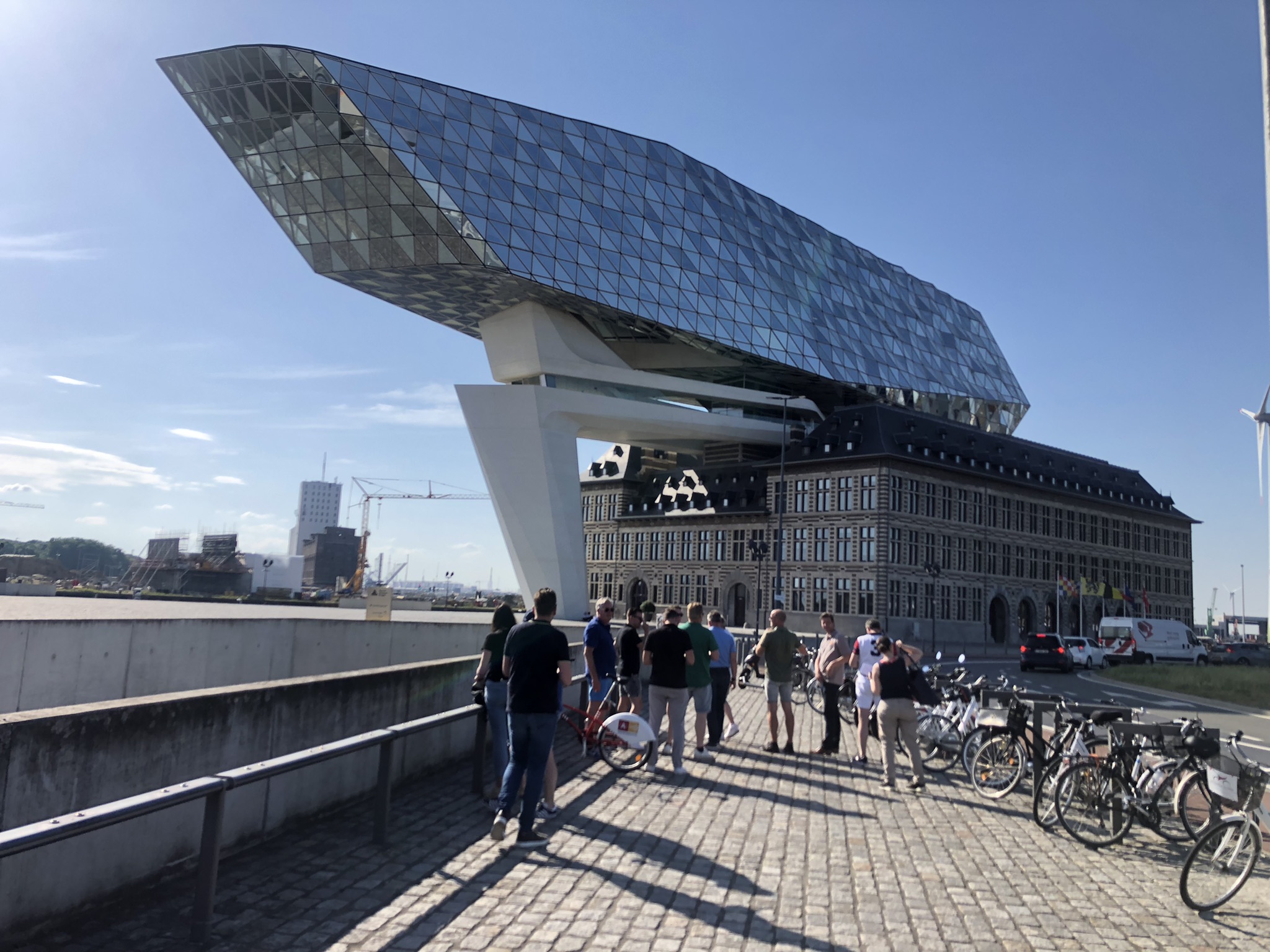 Driedaagse studiereis naar Antwerpen valt in de smaak