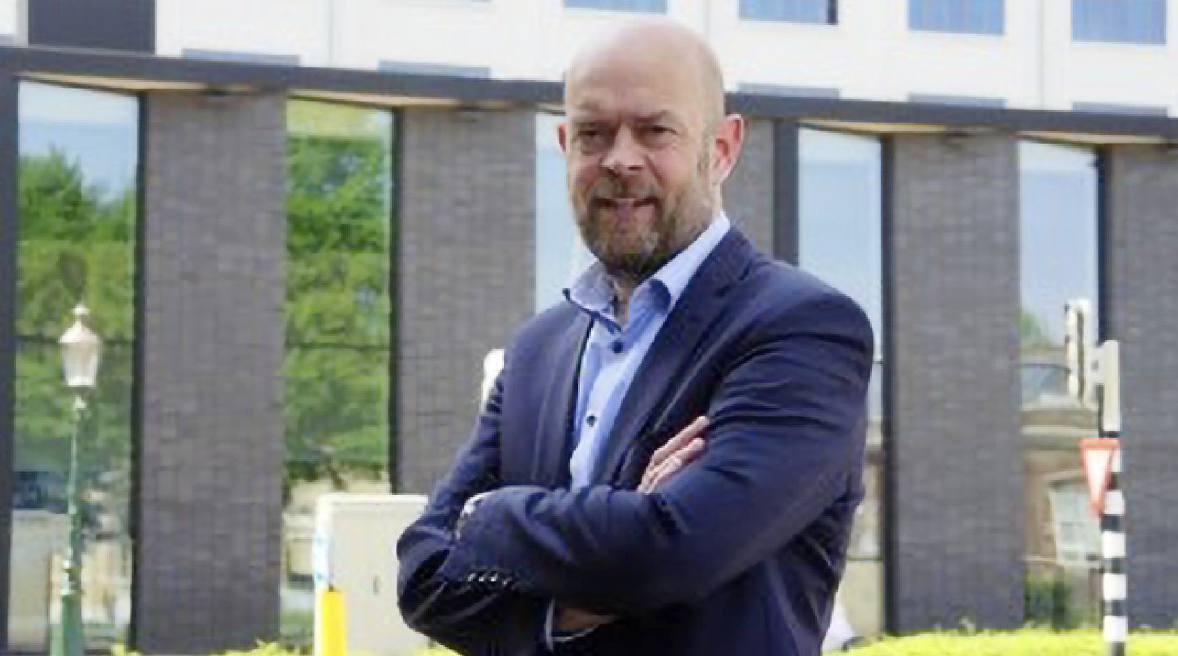 “Geen tijd voor mijn mensen, ben druk met mijn werk”
