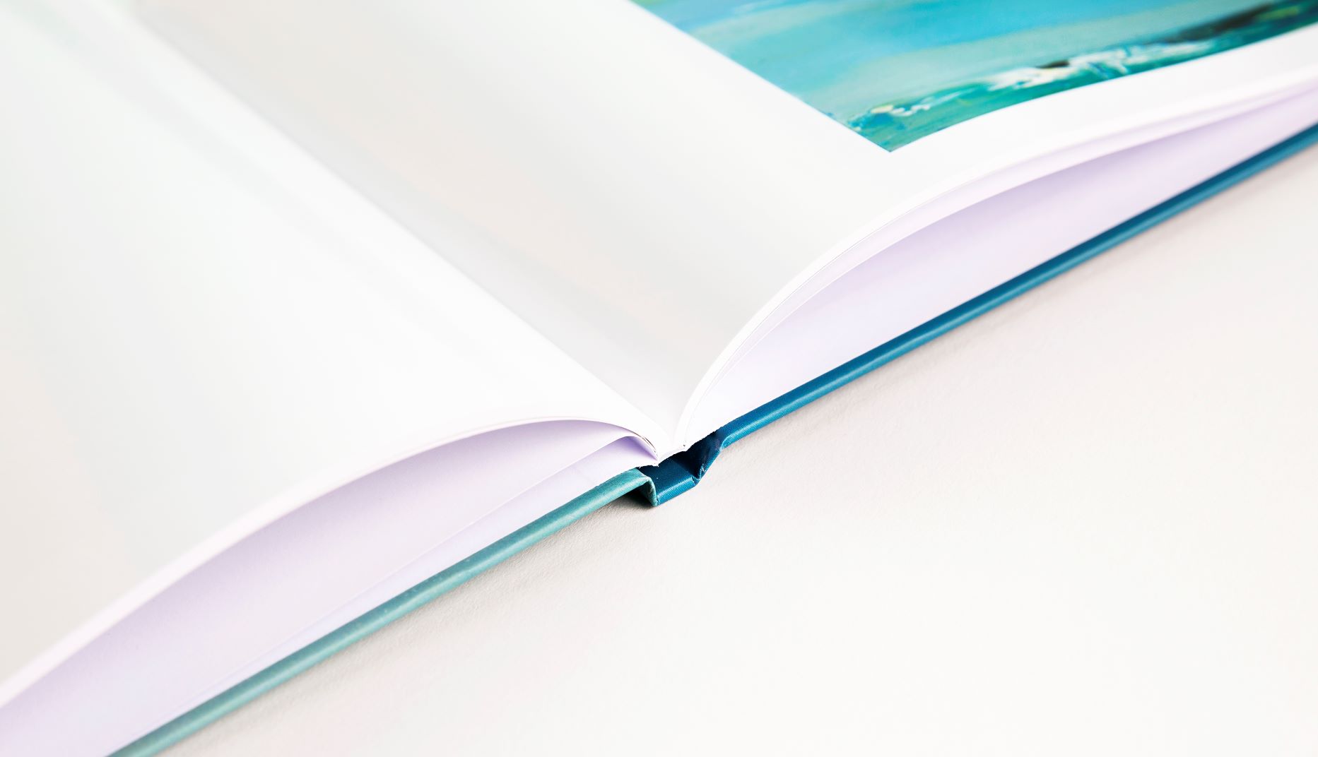 Peecho's premium print on demand photo books in detail