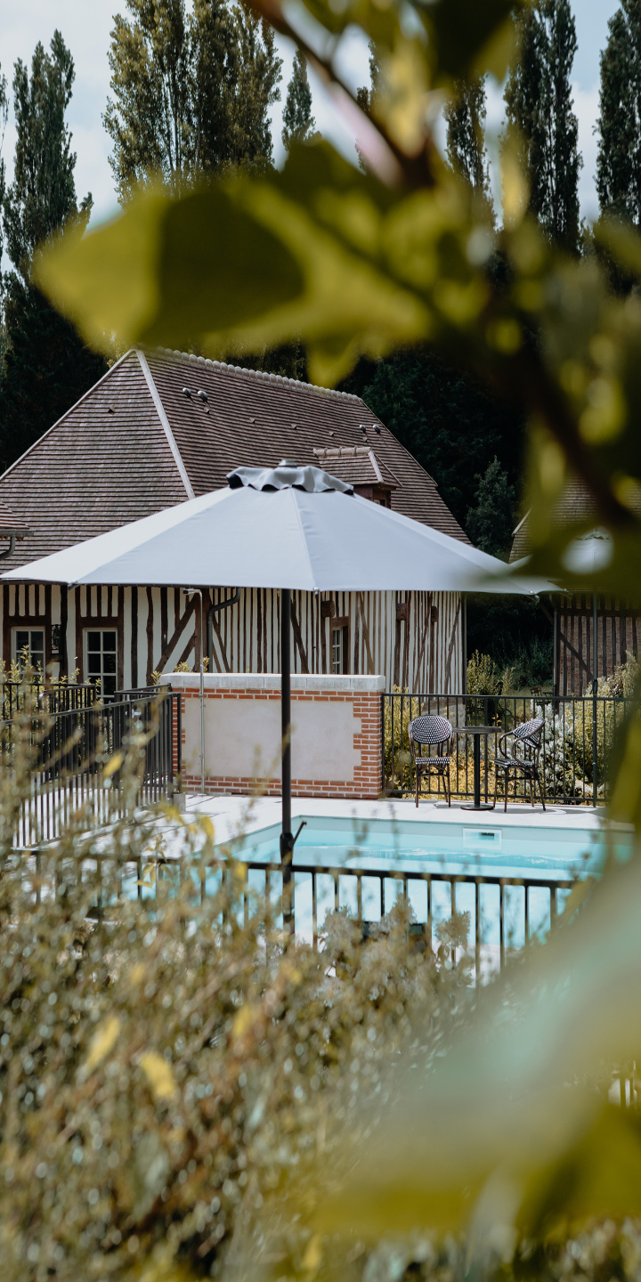 Parassol Hôtel Les Manoirs des Portes de Deauville