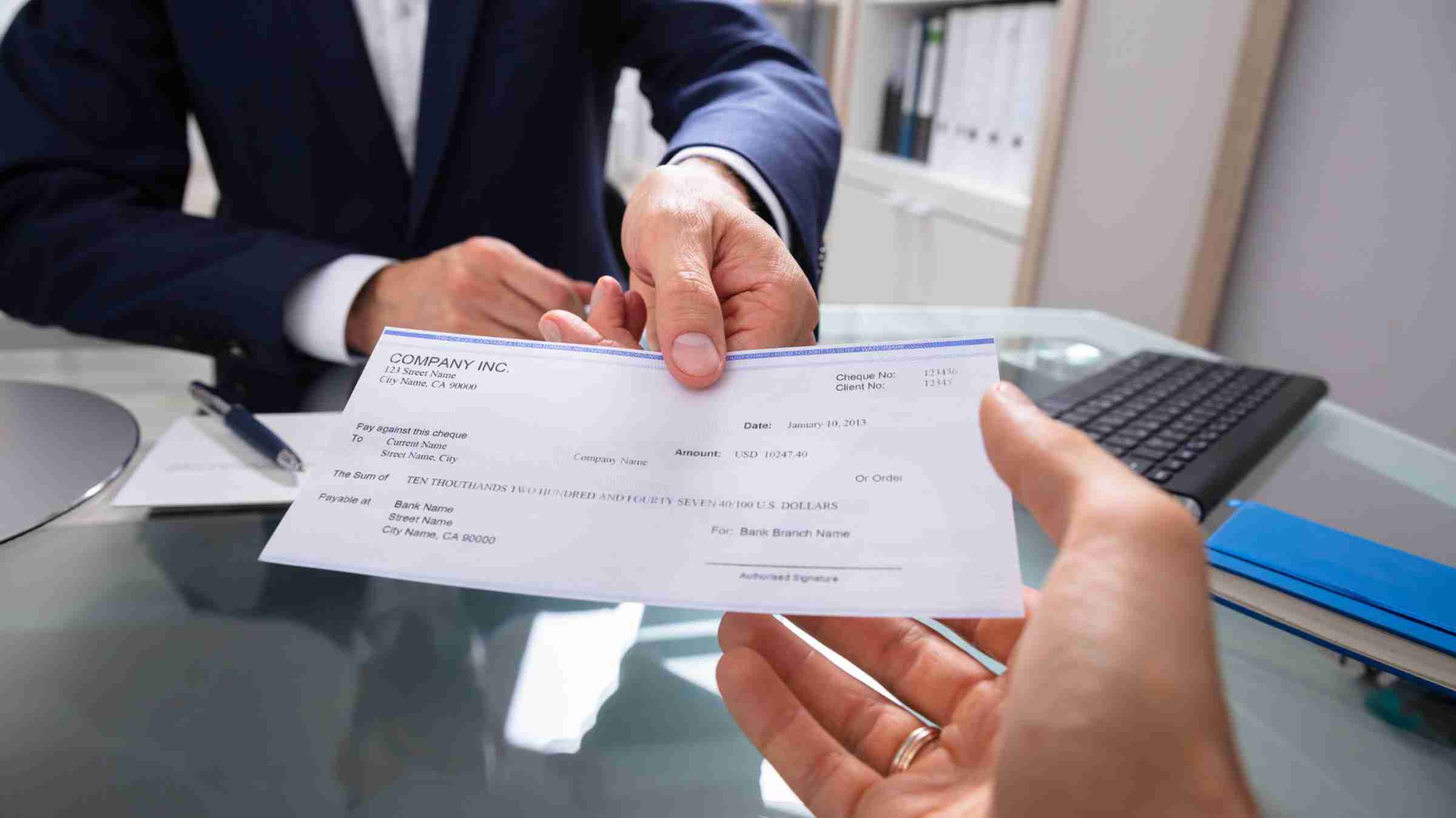 A Comprehensive Guide: Understanding Payroll Calculations in Toronto
