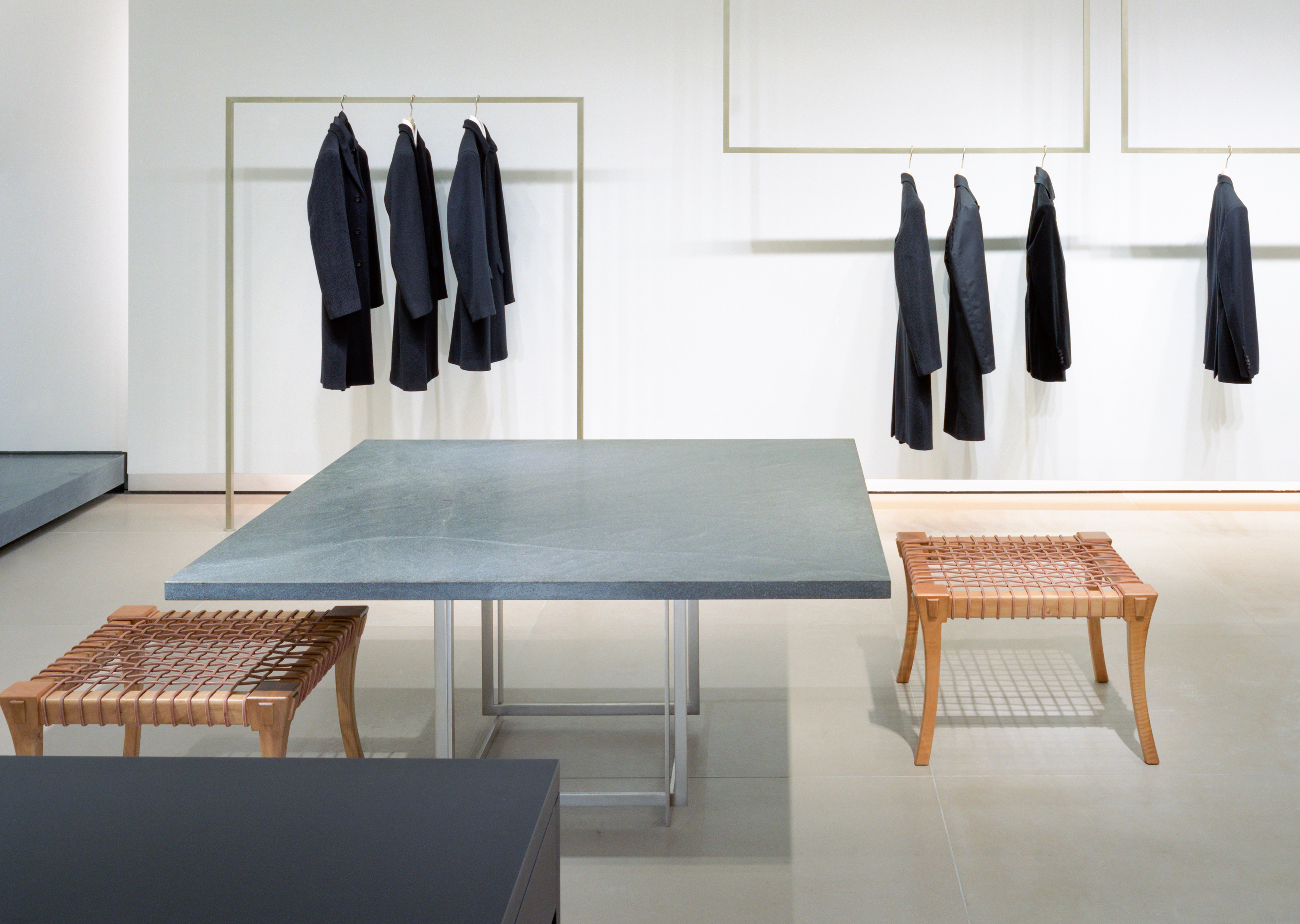 JANUS et Cie Fibonacci Landa Table | Gabellini Sheppard