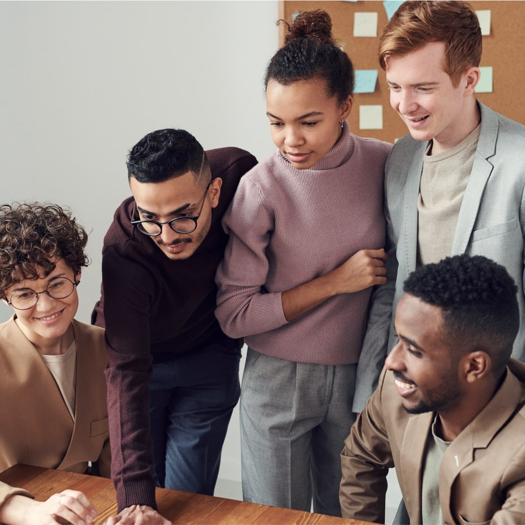 Business Teammates using Cabinet's Automated Scheduling Feature