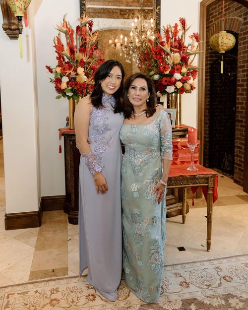 Photo of Pauline and her mom at Brother's wedding