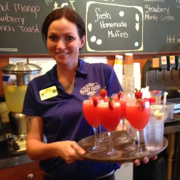 Berry Fresh Cafe Photo Gallery + The People + The Food