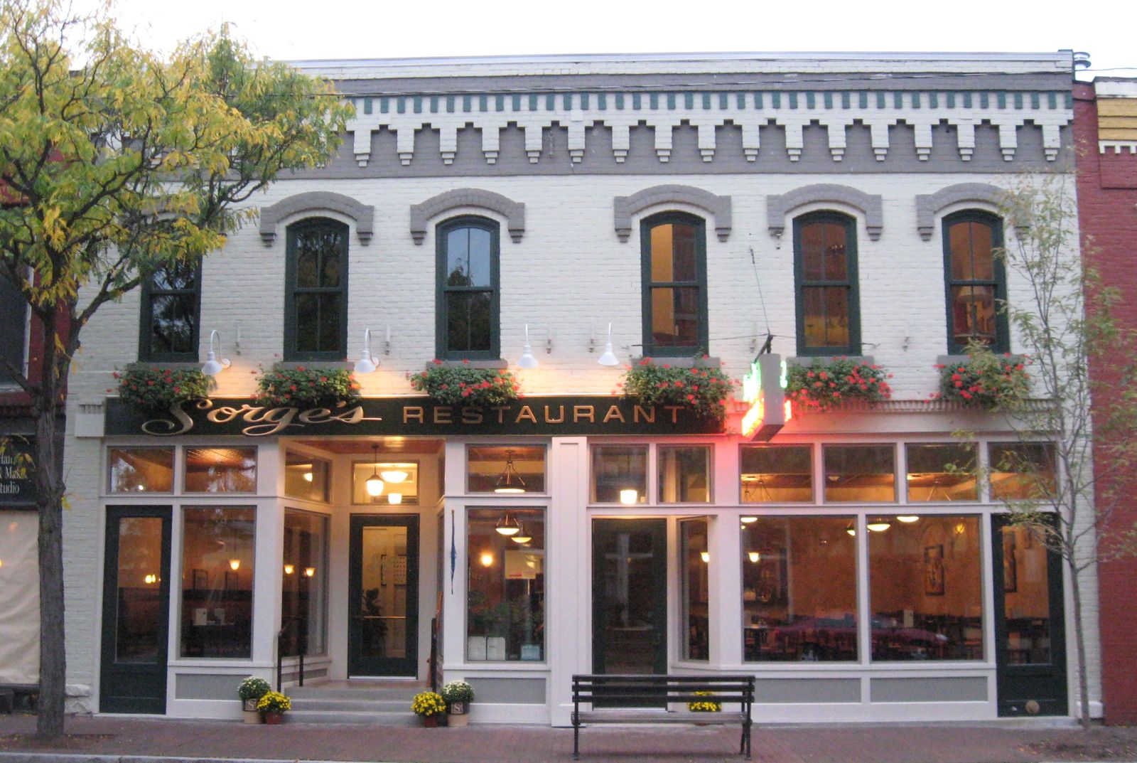 Connors' Apartments JohnsonSchmidt & Associates, Architects