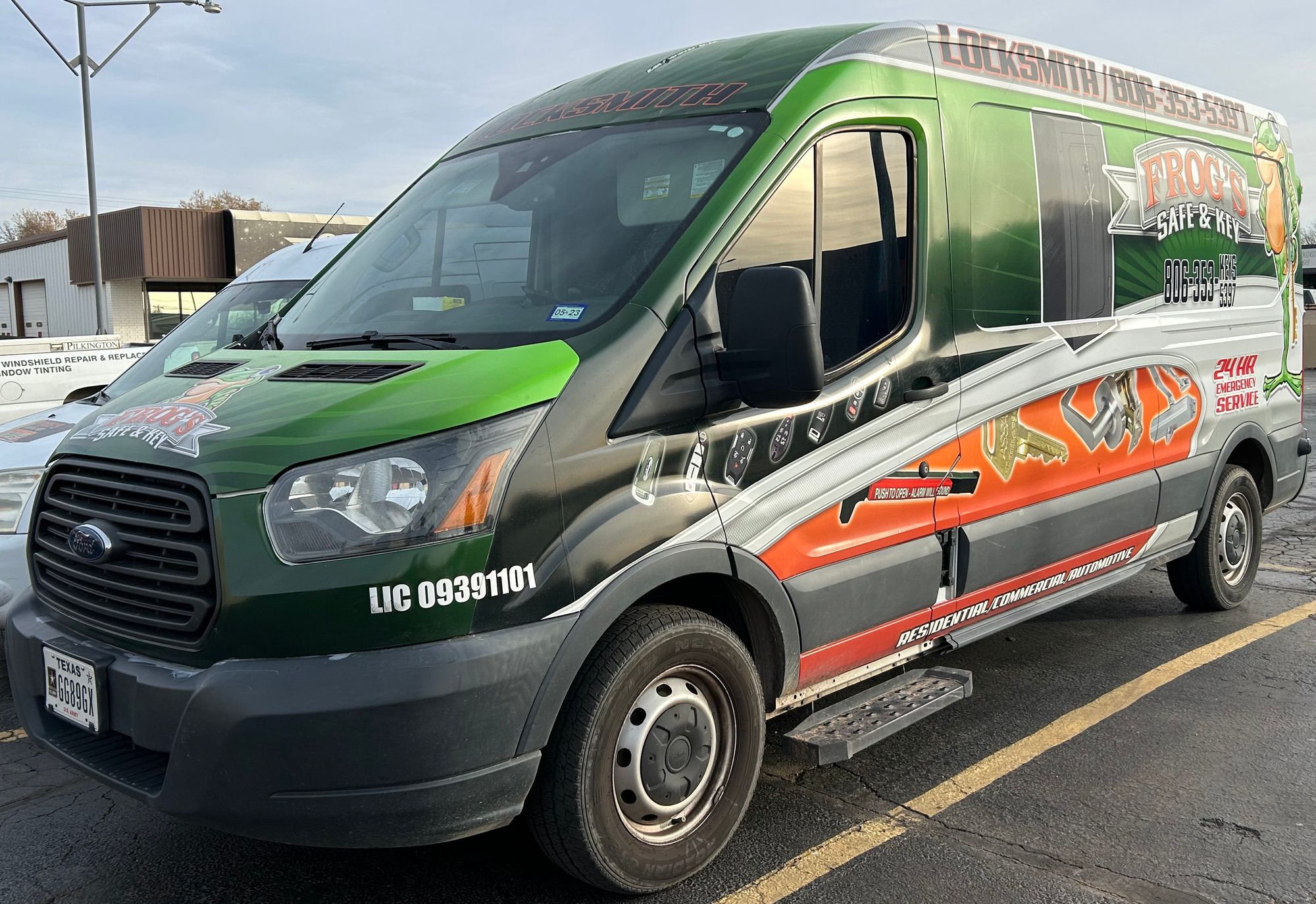About Frog's Safe and Key (806) 3535397