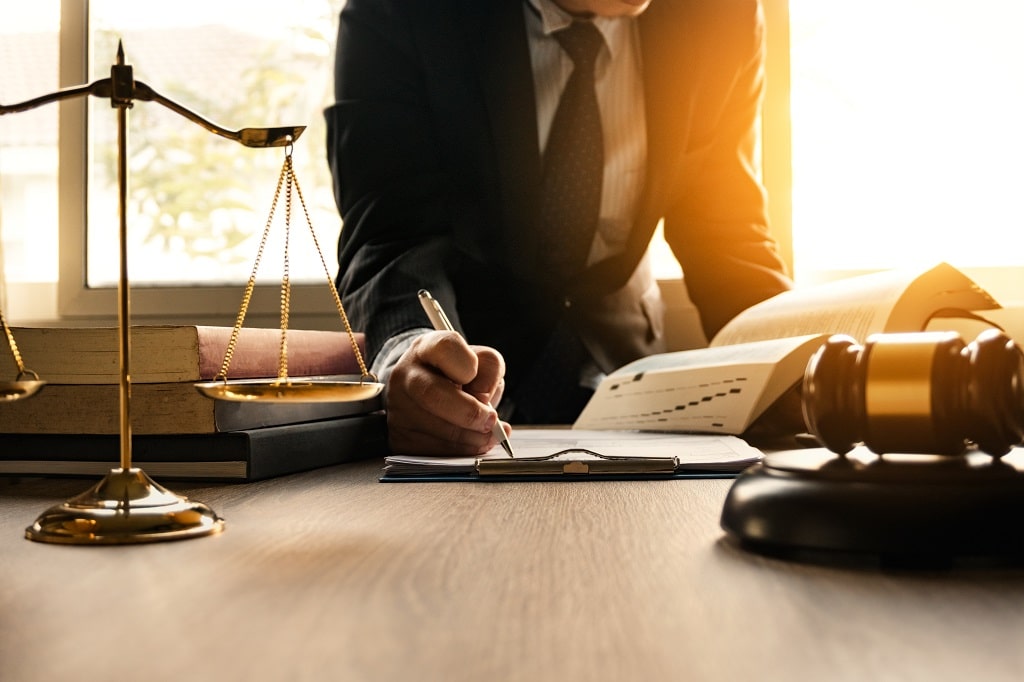 12 Top Paralegal Interview Questions to Ask
