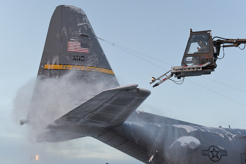 How Does Aircraft Deicing Work?