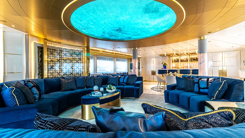 News Sky Lounge LED video ceiling