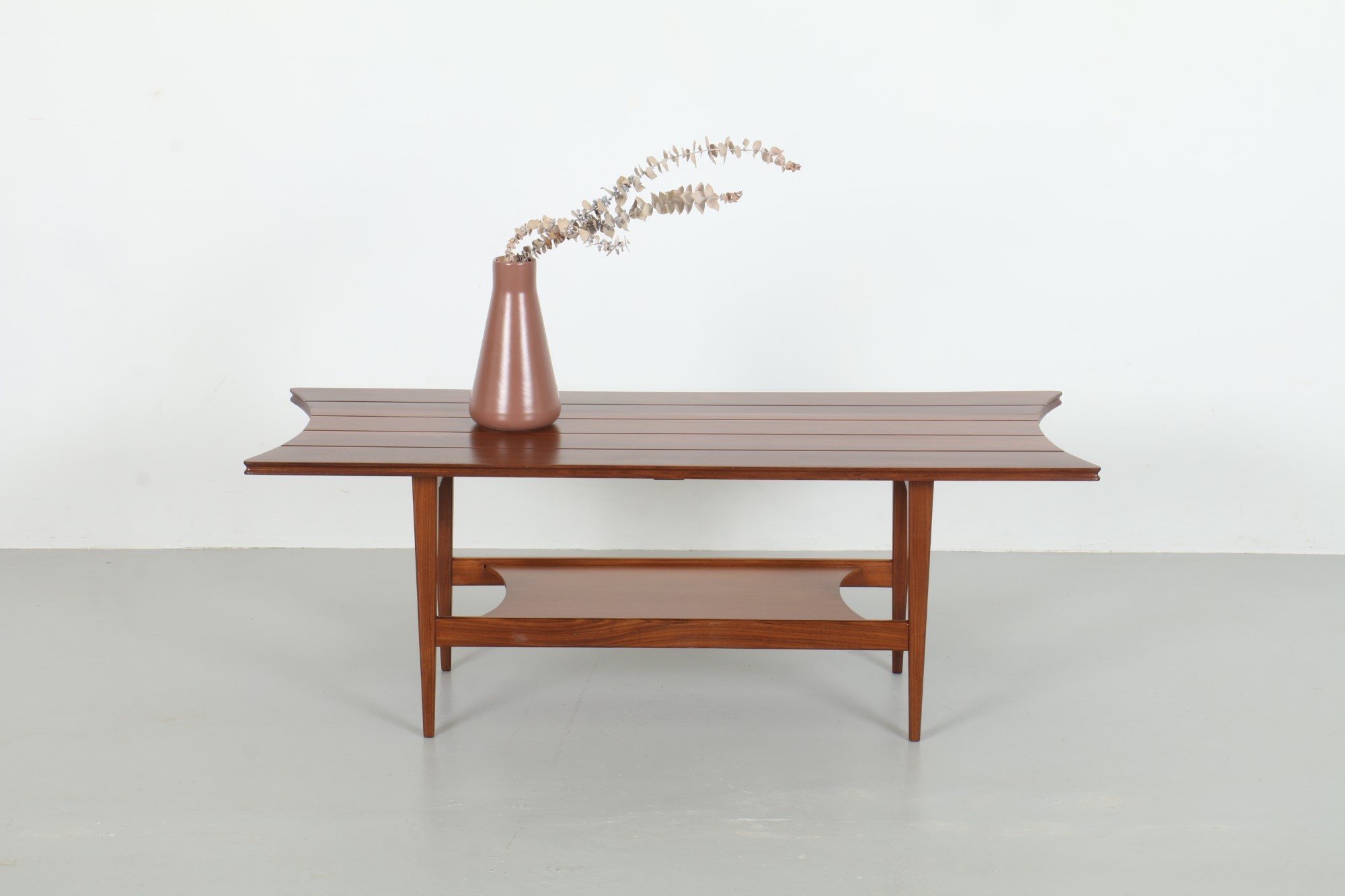 Coffee Tables – Iconic Mid-Century Modern Design