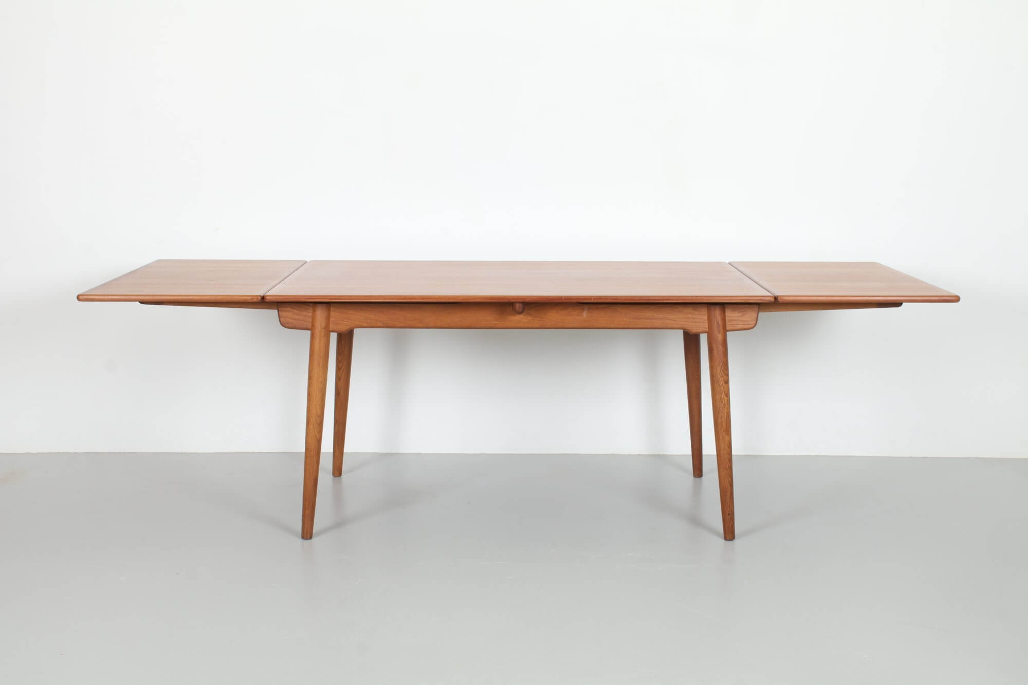 Stunning Hans Wegner 'AT312' Dining Table by Andreas Tuck
