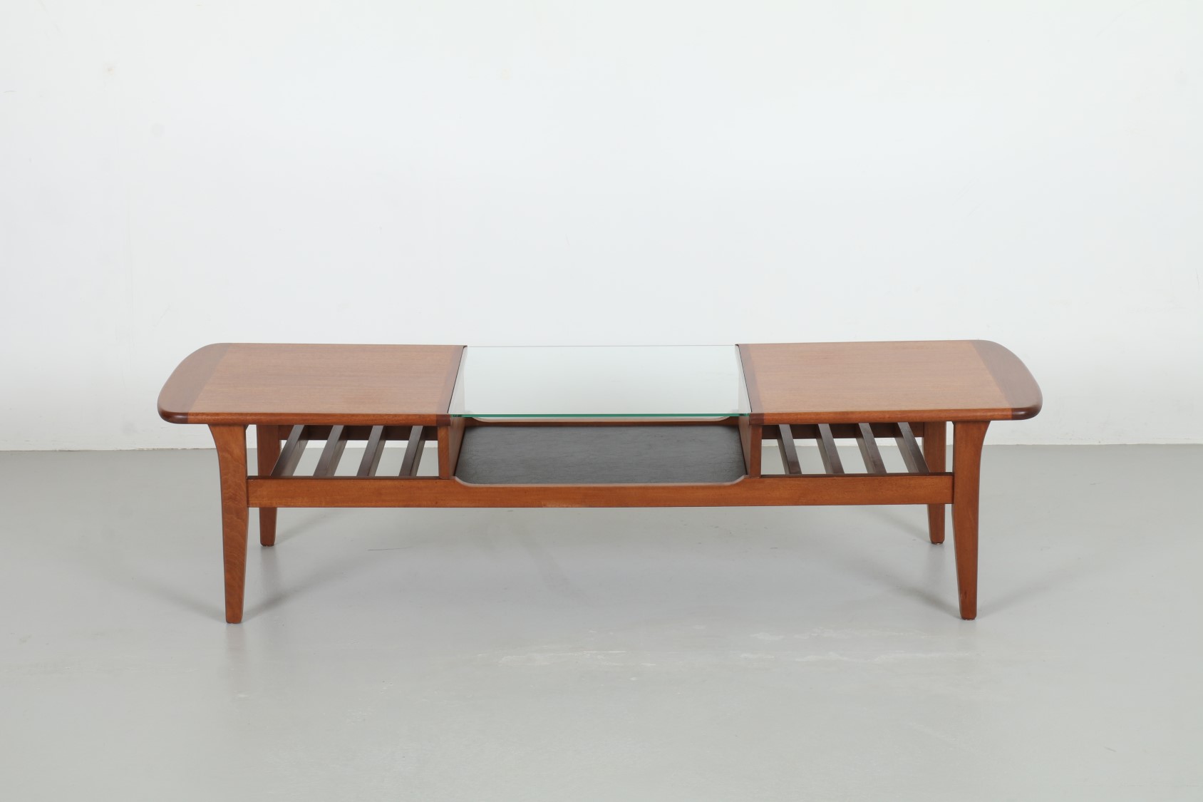 Sold Vintage Design ??? Mr. Bigglesworthy