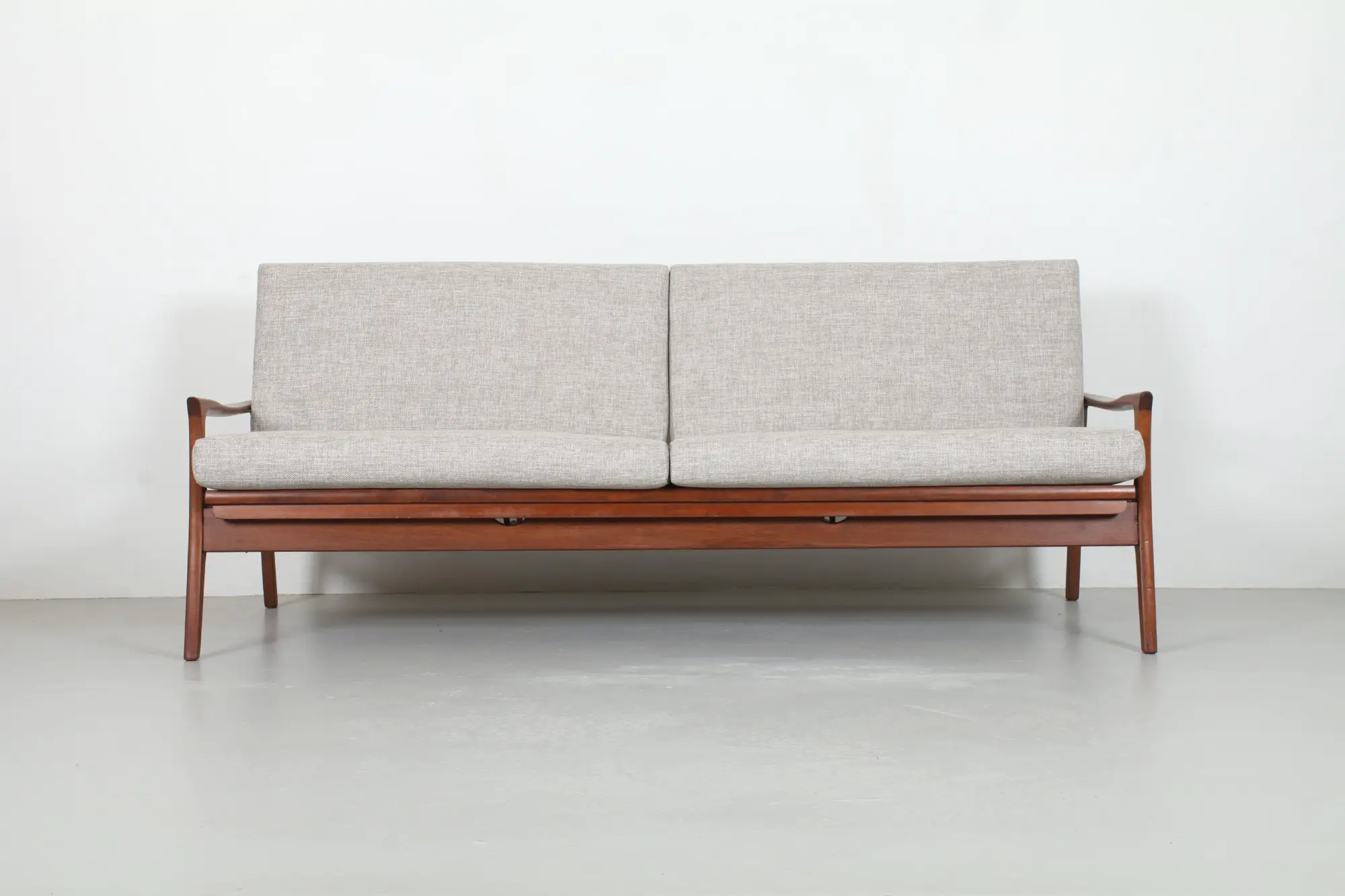 Classic NZ Made 'Danart' Folding Sofa Daybed by DON