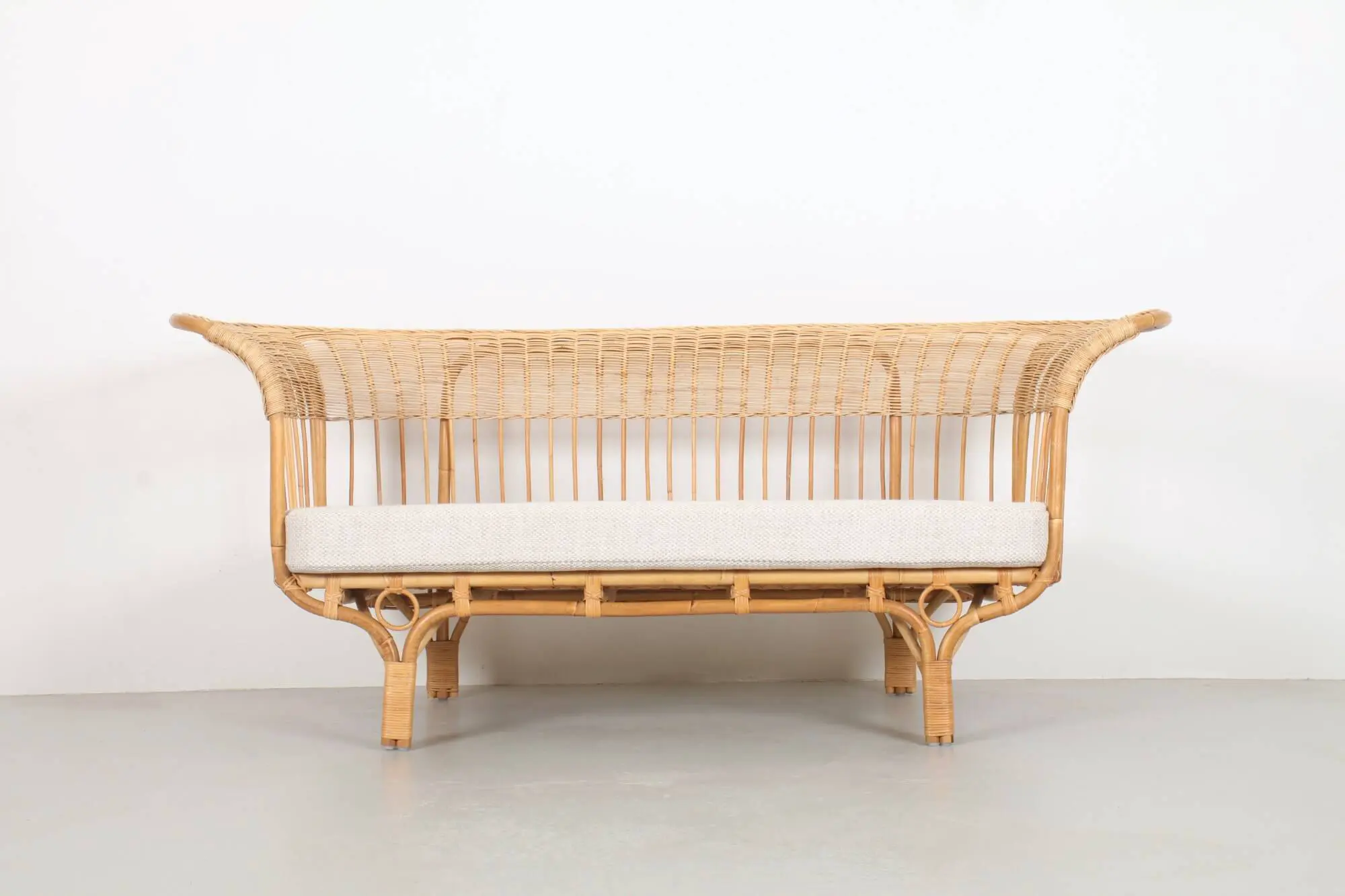 Shop Mid-Century and Designer Vintage