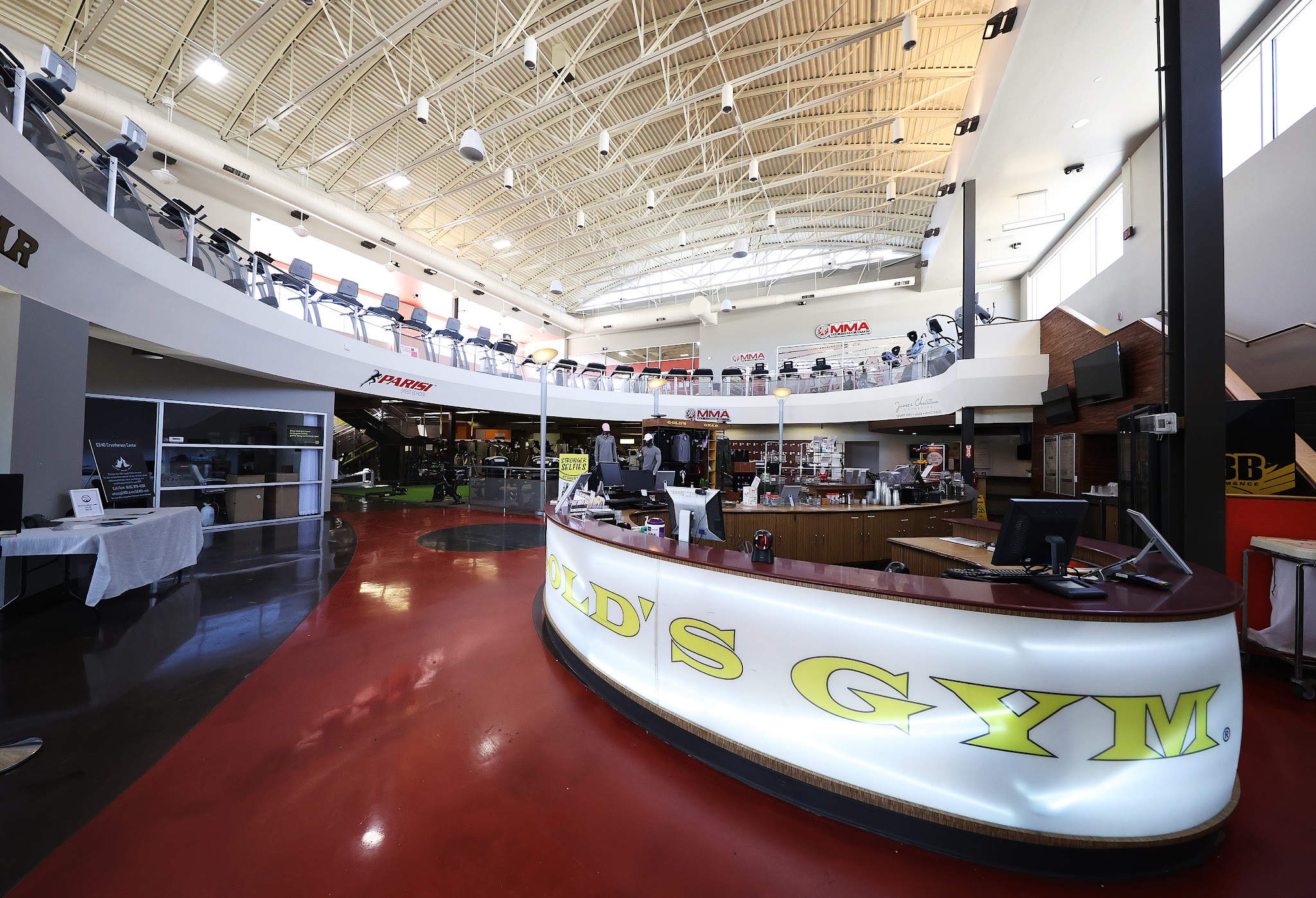 Is Gold's Gym Islip a good gym? (Expert Opinion)