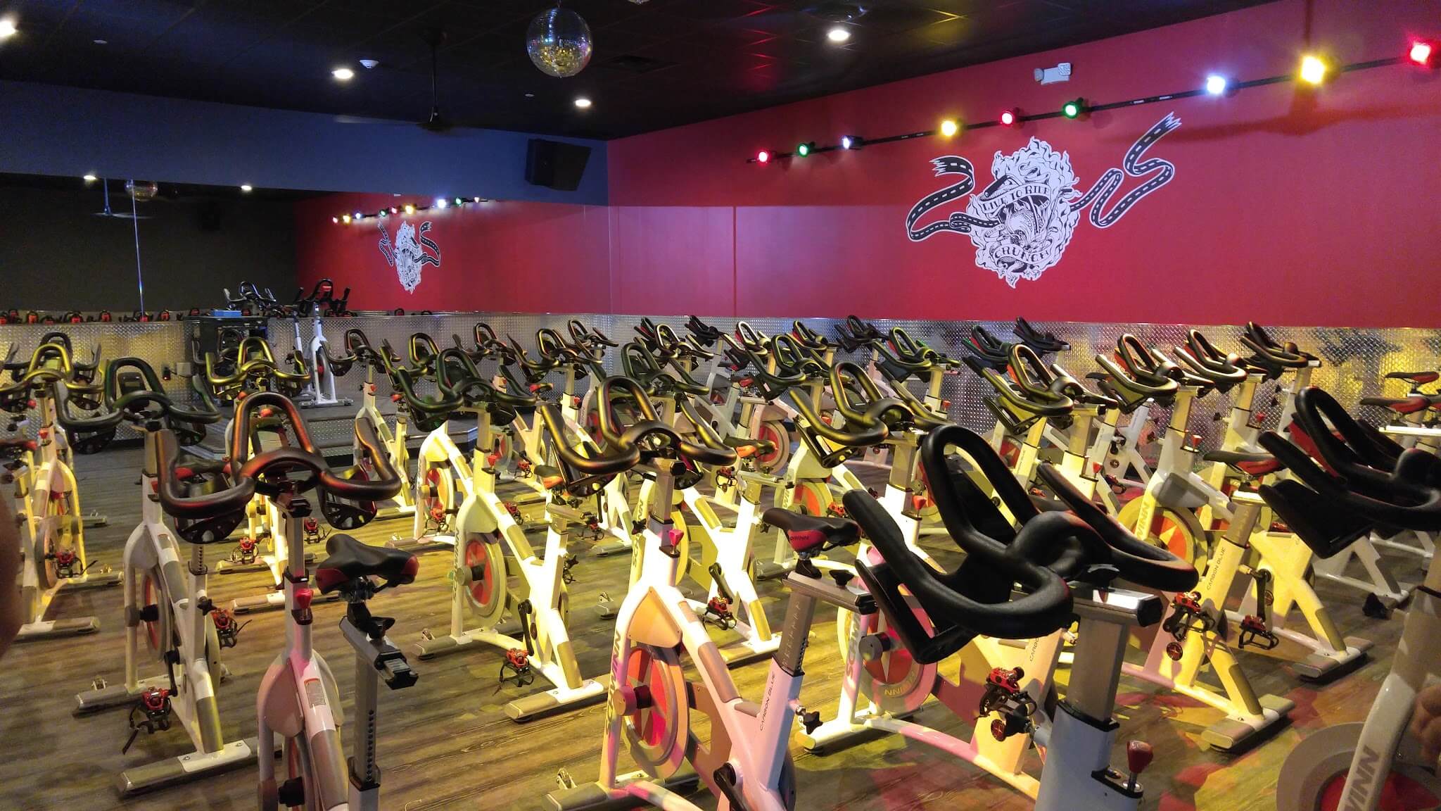 Is Crunch Fitness Bellmore a good gym? (Expert Opinion)