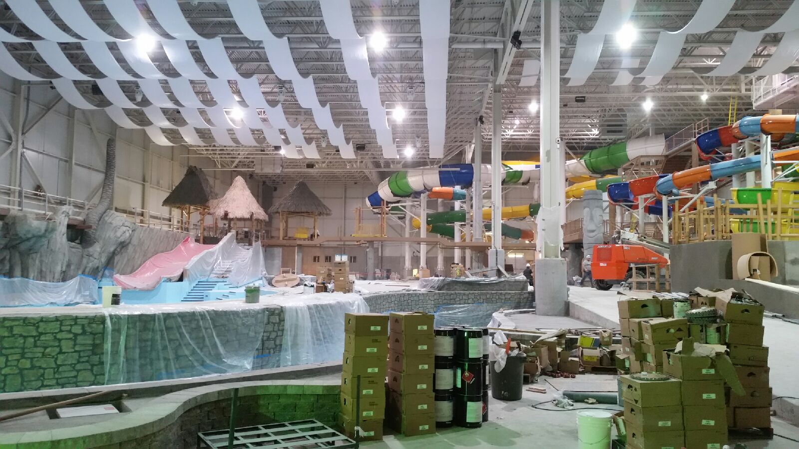 INDOOR WATER PARK AT VILLAGE VACANCES VALCARTIER