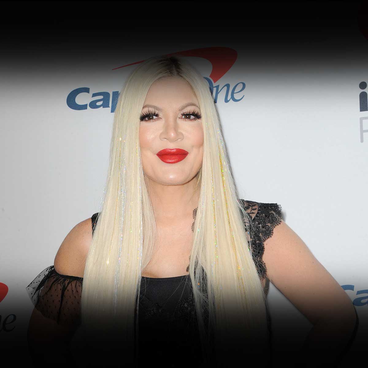 Tori Spelling - Age, Bio, Birthday, Family, Net Worth
