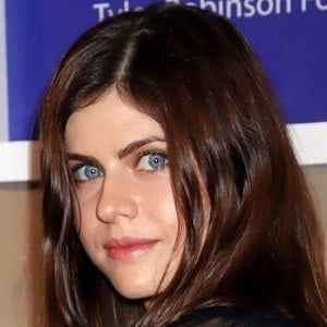 Alexandra Daddario - Age, Bio, Birthday, Family, Net Worth