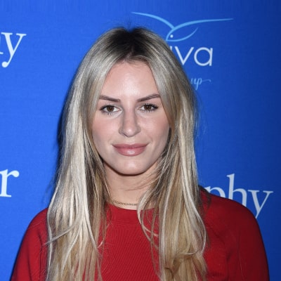 Morgan Stewart - Age, Bio, Birthday, Family, Net Worth