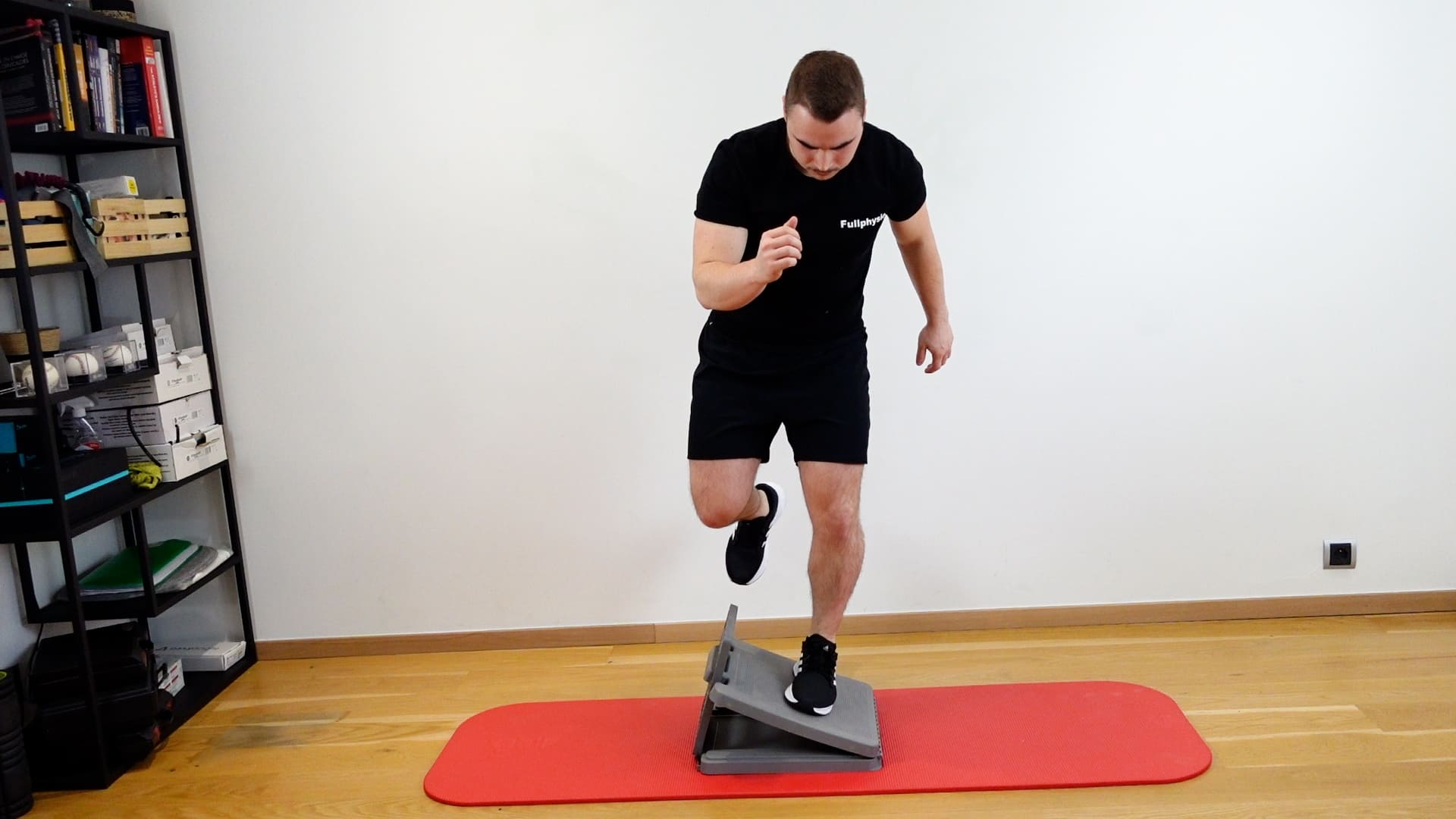 Vidéo d'exercice - Réception saut sur plan incliné (pied en supination)