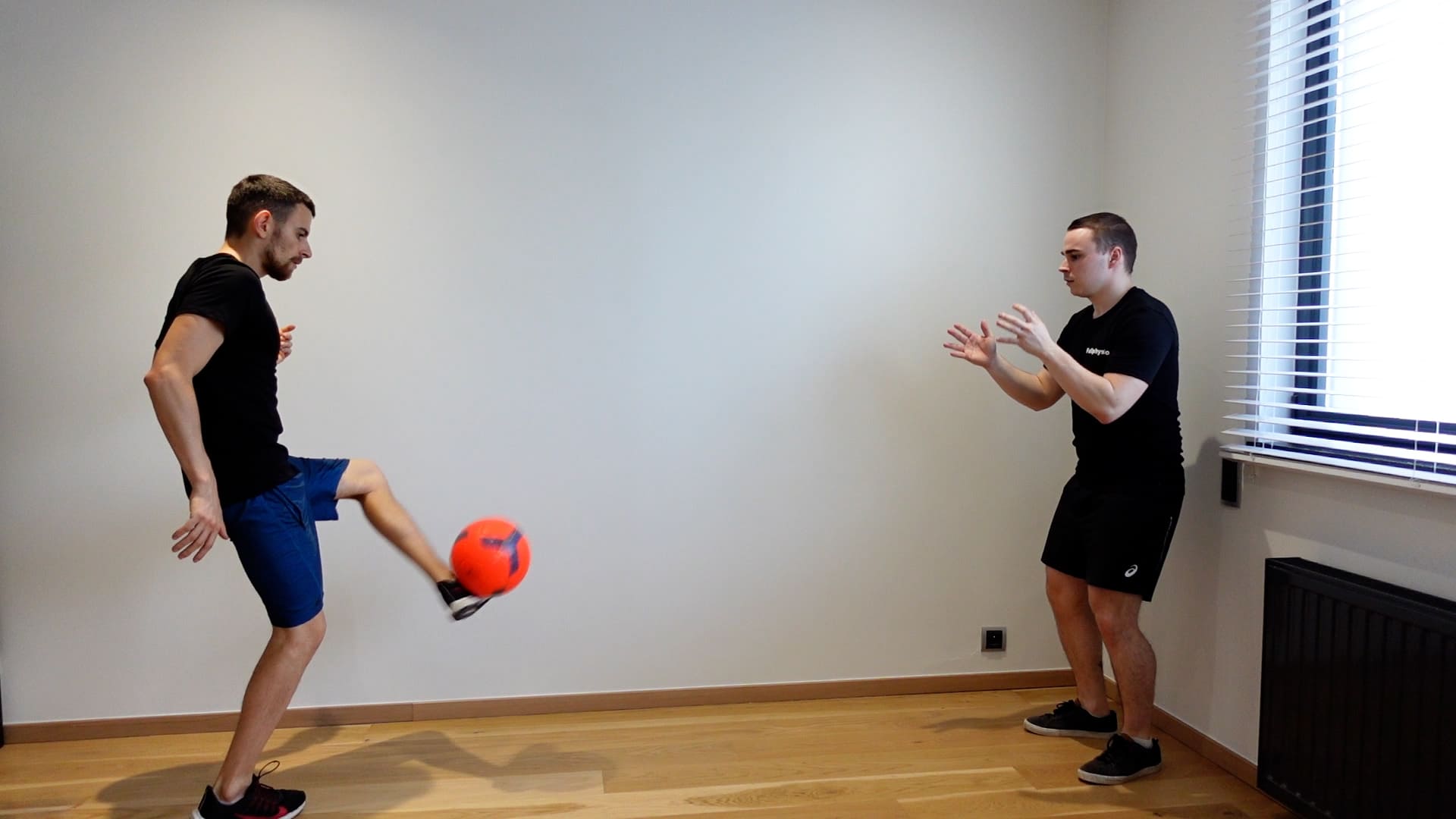 Vidéo d'exercice - Passe de volée spécifique football