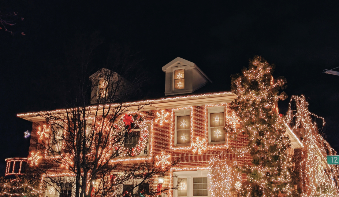 4 Tips for More Sustainable Holiday Lights Displays