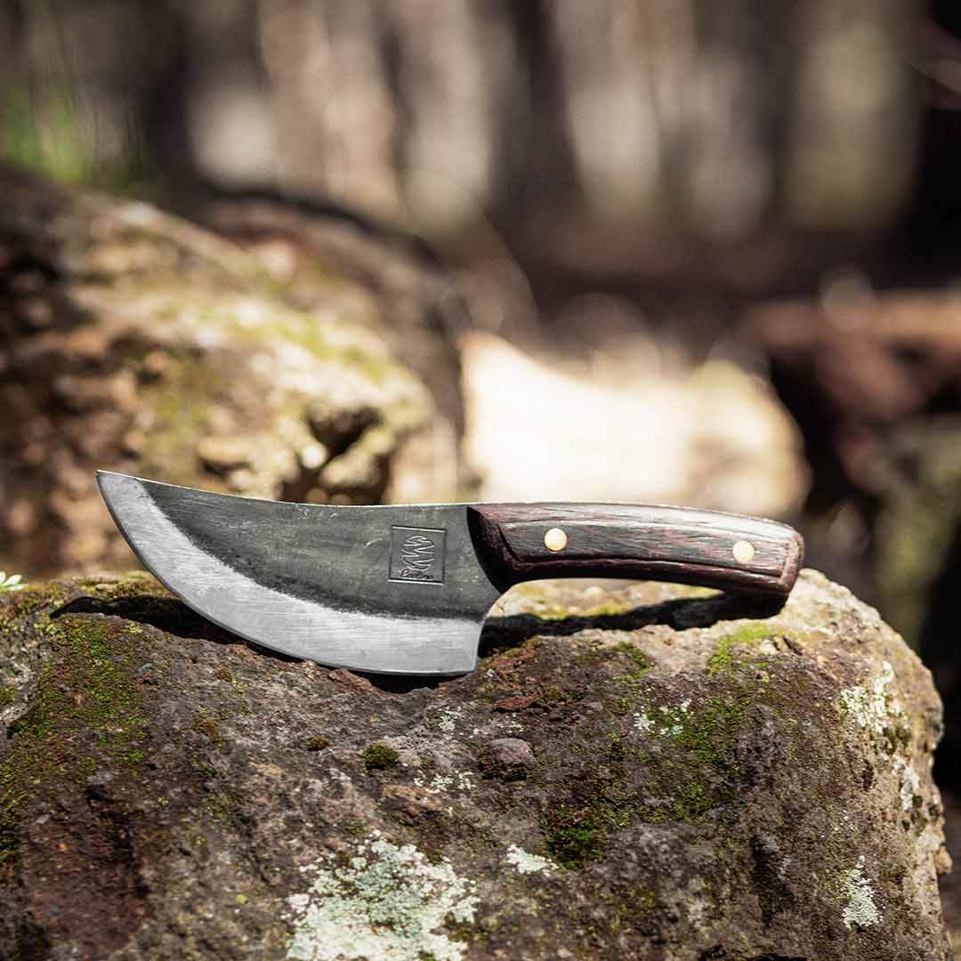 Altomino Butcher Curved Meat Knife For Carving Coolina