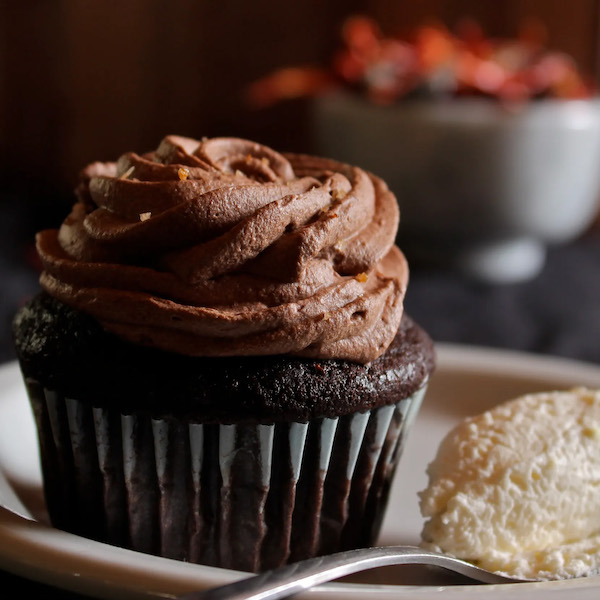 Chocolate Chili Cupcakes + Ginger Cream