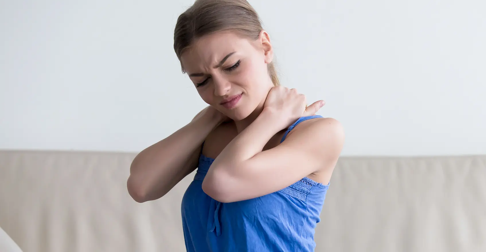 Steifer Nacken: Ursachen, Hilfe und Behandlung