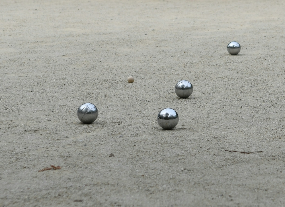 Comment faire un terrain de pétanque ? - Koncrete
