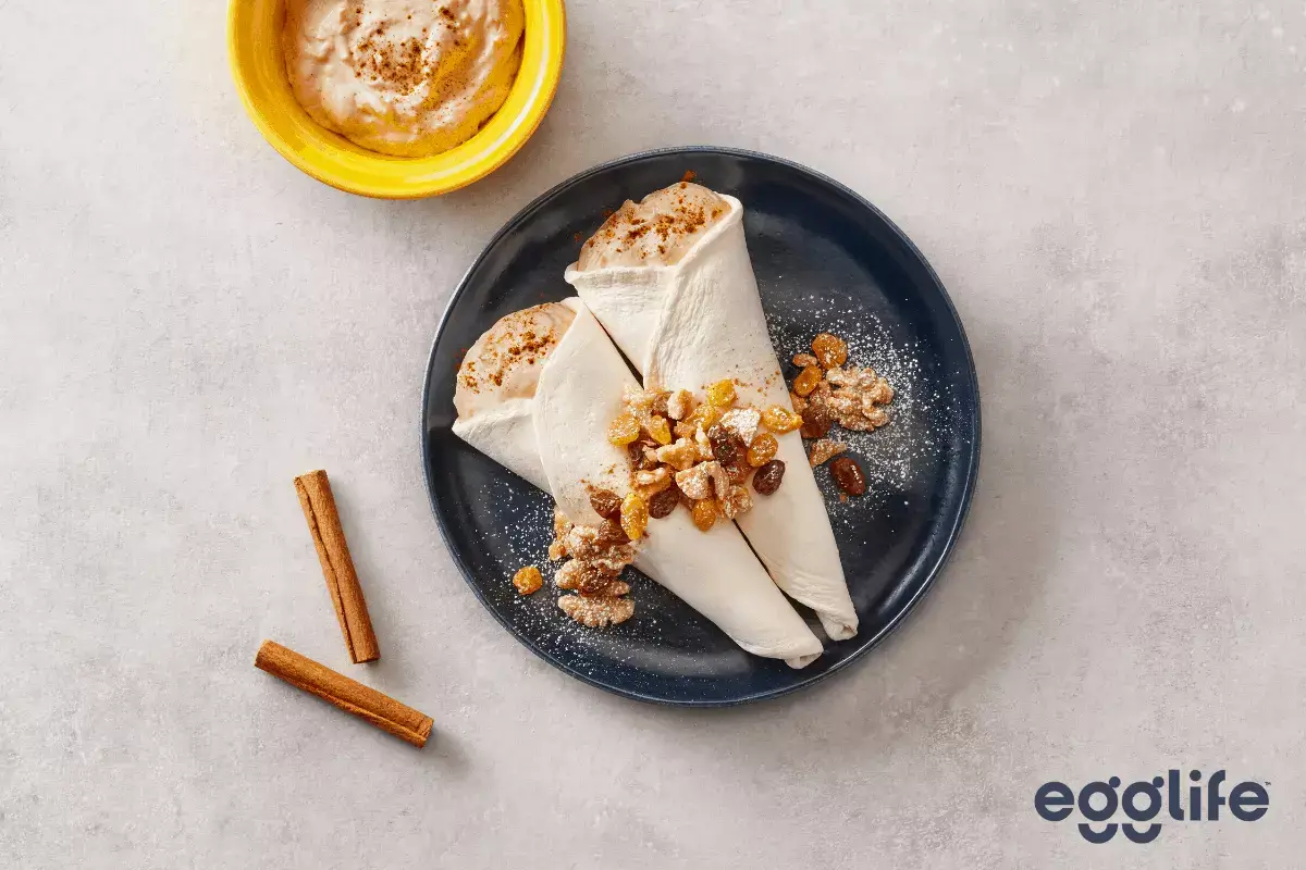 Egglife cinnamon roll