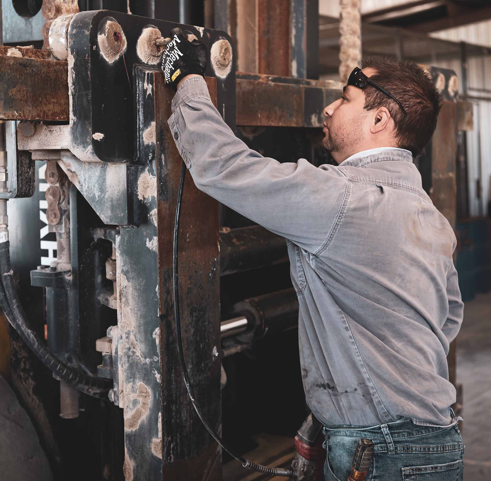 Mobile Diesel Mechanics in Phoenix, AZ American Diesel Repair