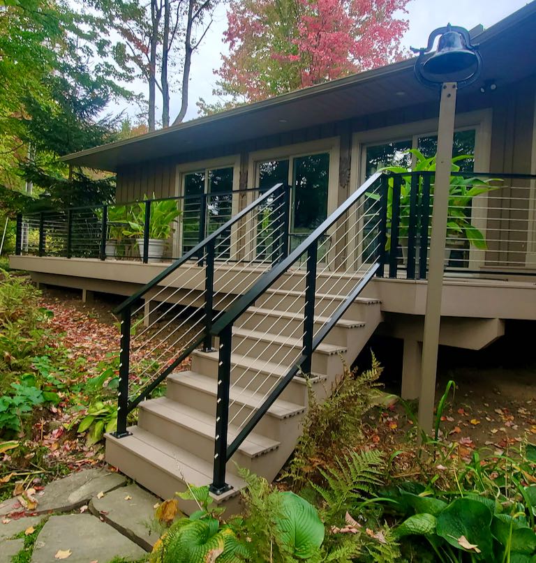 Quality Railings for Homes and Businesses - Brozko Inc.