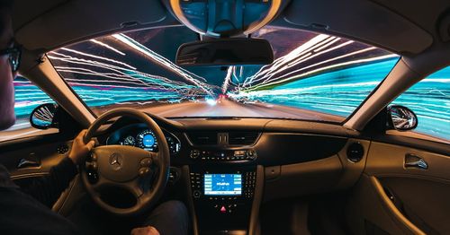 Hydrogen Cars vs Electric Cars: Which is the Better Choice?