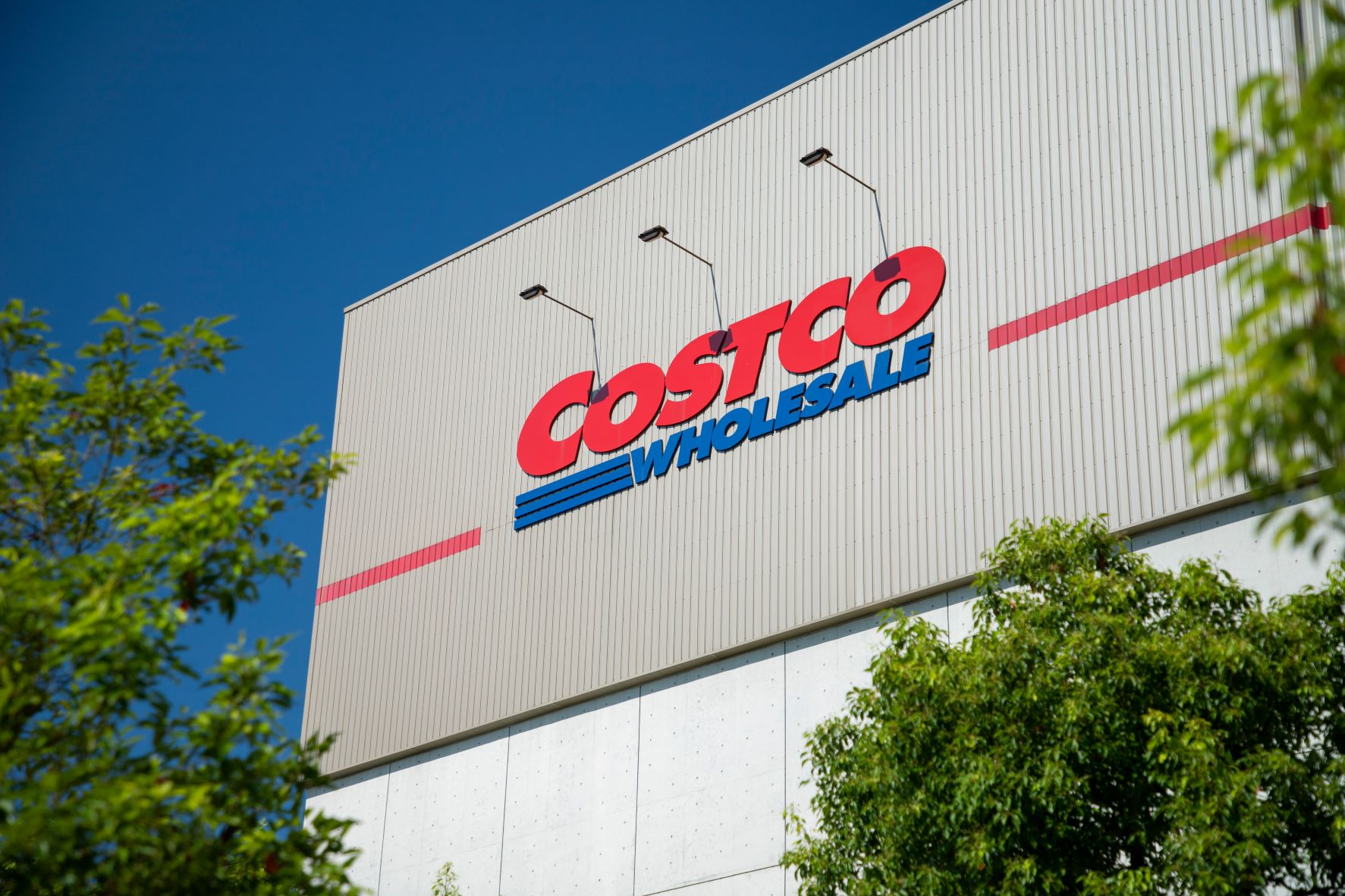 Costco delivers earnings beat not raising any fees despite inflation
